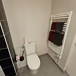 Calme-balcon-parking-5 Min De Pau Centre شقة *