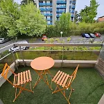 Calme-balcon-parking-5 Min De Pau Centre *