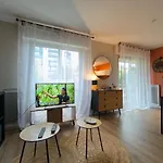 Calme-balcon-parking-5 Min De Pau Centre