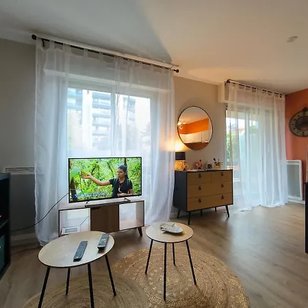 Calme-balcon-parking-5 Min De Pau Centre