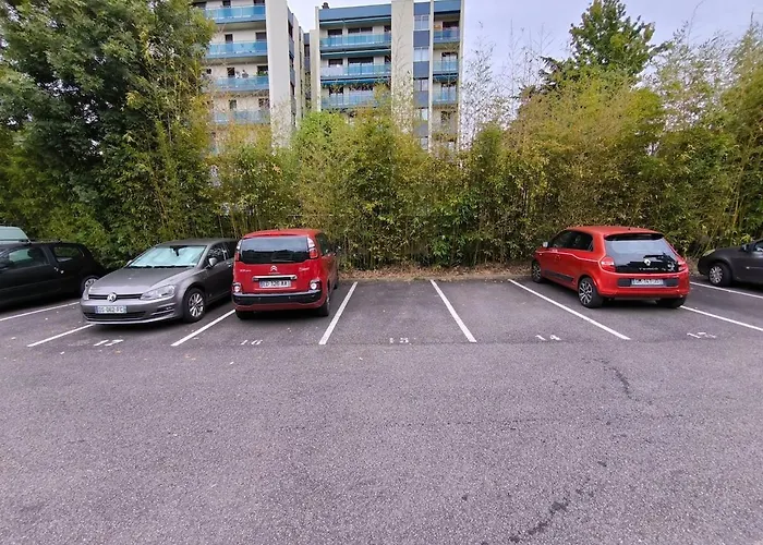 Calme-balcon-parking-5 Min De Pau Centre Billere